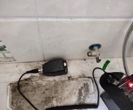 木垒哈萨克屋顶漏水维修公司分享下卫生间漏水的危害及解决方法